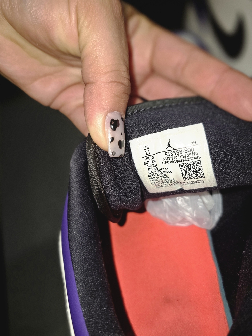 Nike Men’s Low-Top Sneakers in Purple/White - Picture 4 of 6